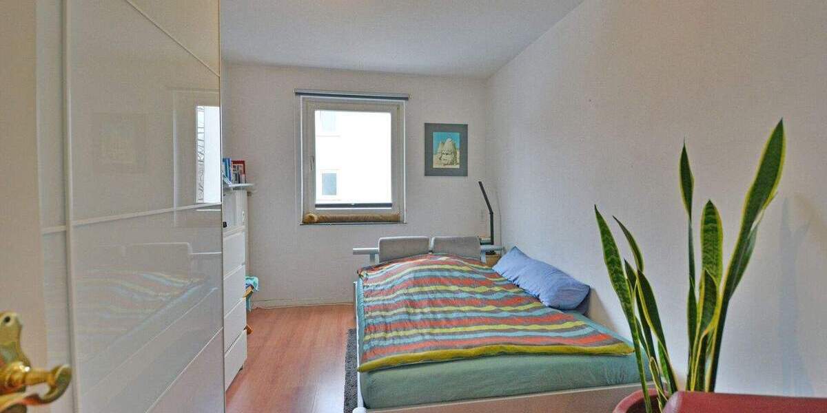 Etagenwohnung Kassel West - 3 Zimmer, 85 m&sup2;, 225.000&euro; | Angebot:25410013