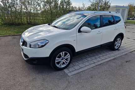 Nissan Qashqai+2