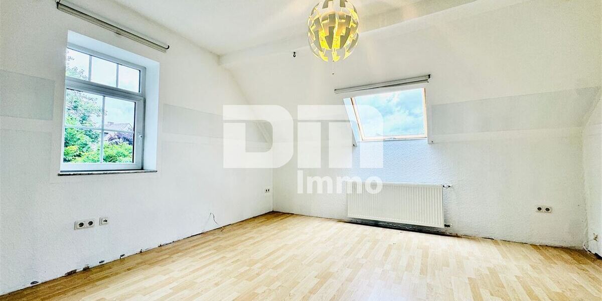Sanierter Wohntraum mit Garten Terrasse und 2 Garagen + vielen Extras - Einfamilienhaus Witzenhausen | Angebot:27244520