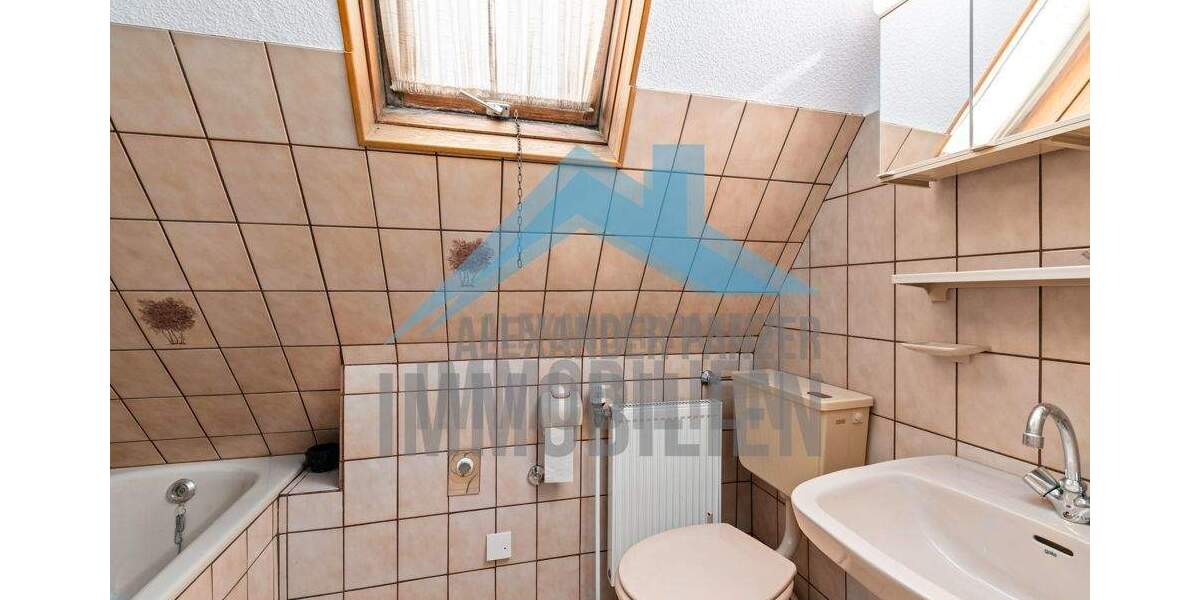 Mehrfamilienhaus, Wohnhaus Kassel / Bettenhausen Bettenhausen - 9 Zimmer, 212 m&sup2;, 349.900&euro; | Angebot:25748426