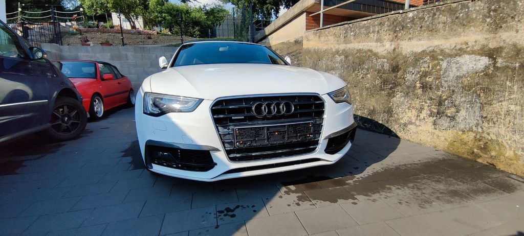 Audi A5 178.000 km 17.000 € Warburg 34414