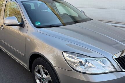 Skoda Octavia 156.000 km 4.500 &euro; Kassel 34121