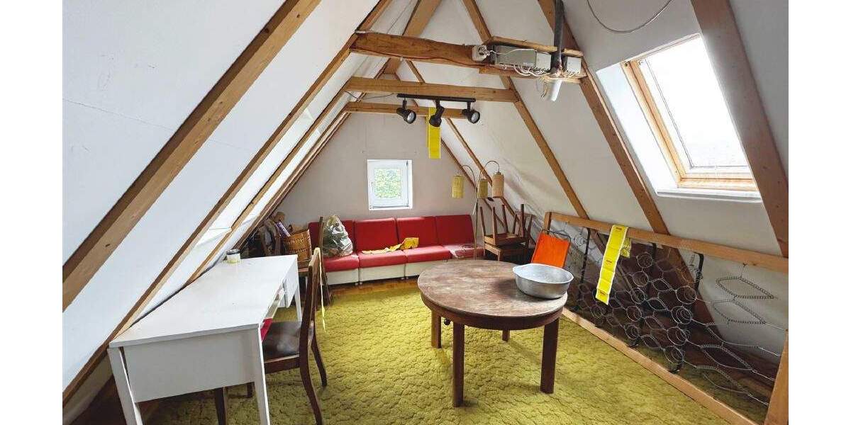 Einfamilienhaus Kassel Oberzwehren - 7 Zimmer, 157 m&sup2;, 310.000&euro; | Angebot:25768989