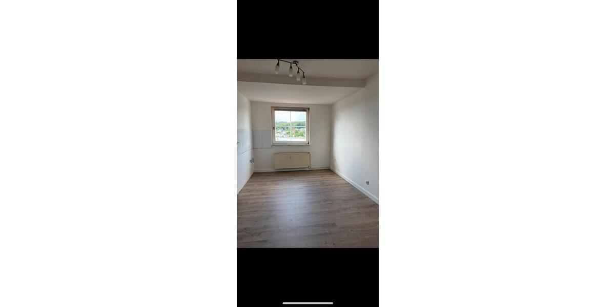 Dachgeschoßwohnung Niestetal - 3 Zimmer, 104 m&sup2;, 950&euro; | Angebot:24644114