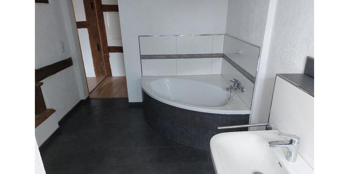 Erdgeschoßwohnung Calden - 4 Zimmer, 100 m&sup2;, 750&euro; | Angebot:26194614