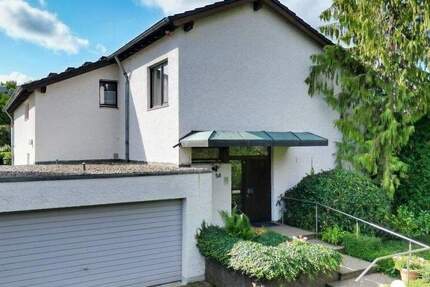 Exklusives Wohnen mit viel Platz, parkähnlichem Grundstück und Herkulesblick in Kirchditmold! 5 zimmer