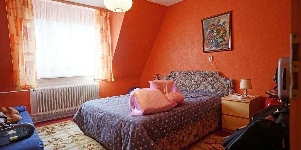 Doppelhaushälfte Kaufungen / Oberkaufungen Oberkaufungen - 7 Zimmer, 202 m&sup2;, 280.000&euro; | Angebot:25727964