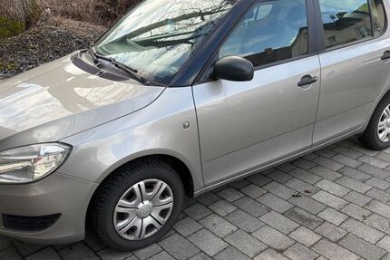 Skoda Fabia 73.000 km 5.900 &euro; Helsa 34298