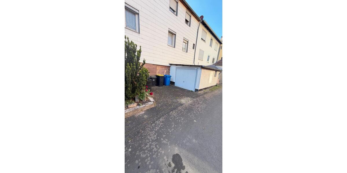 Einfamilienhaus Niedenstein - 5 Zimmer, 110 m&sup2;, 125.000&euro; | Angebot:26709359