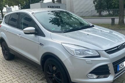 Ford Kuga 118.500 km 9.500 € Niestetal 34266