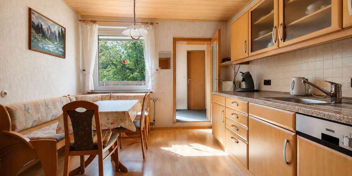Mehrfamilienhaus, Wohnhaus Calden - 9 Zimmer, 220 m&sup2;, 255.000&euro; | Angebot:26824874