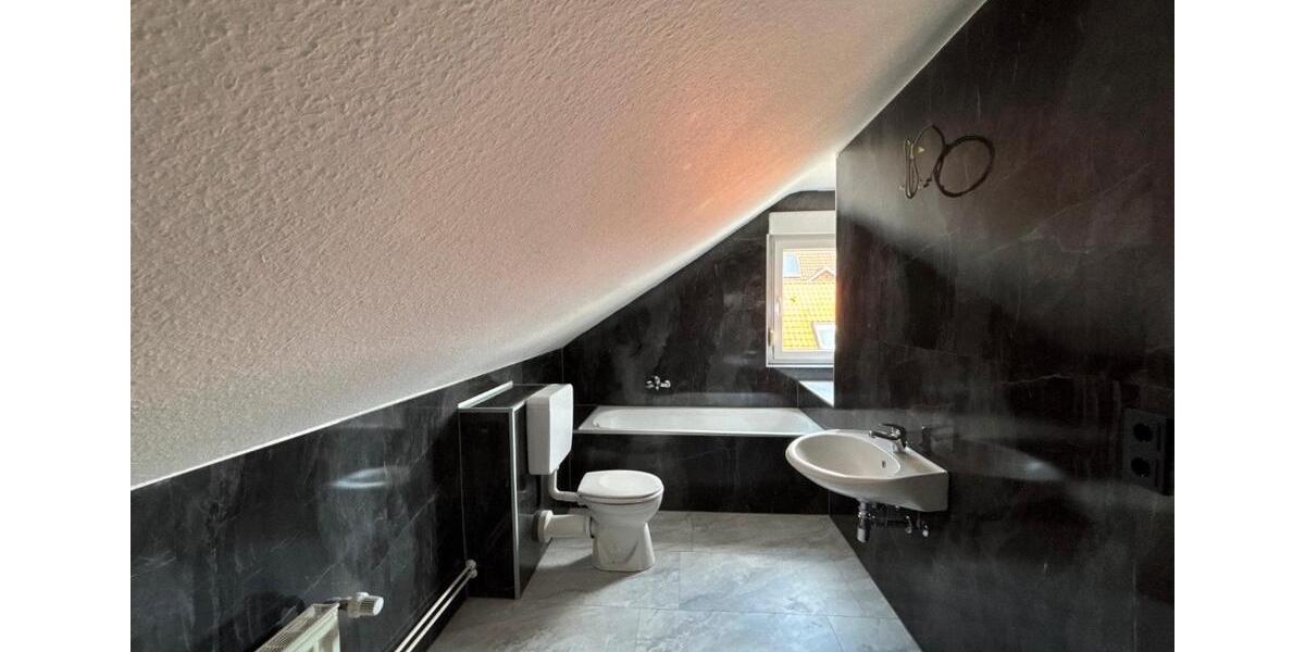 Einfamilienhaus Fritzlar - 6 Zimmer, 146 m&sup2;, 1.950&euro; | Angebot:24245183