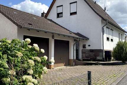 Haus zum Kaufen in Calden 189.000 € 88 m² 4 zimmer