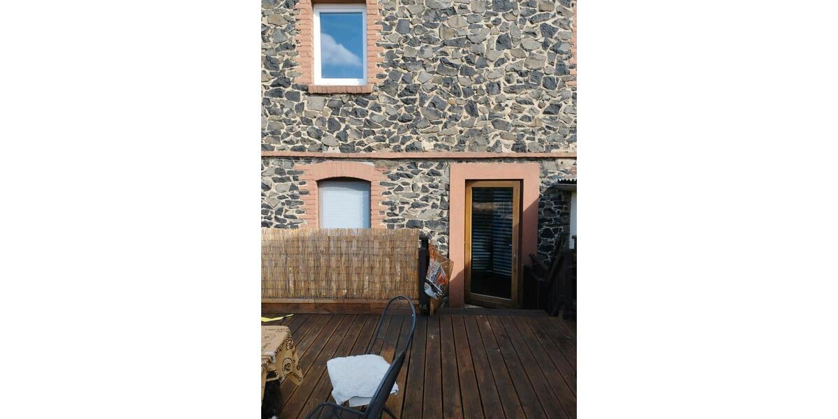 Mehrfamilienhaus, Wohnhaus Felsberg - 11 Zimmer, 300 m&sup2;, 240.000&euro; | Angebot:26868412