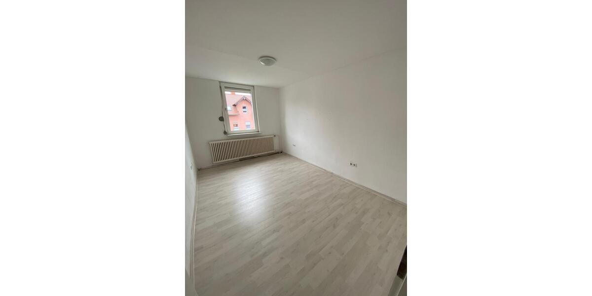 Einfamilienhaus Kassel Bettenhausen - 7 Zimmer, 150 m&sup2;, 1.950&euro; | Angebot:26554827