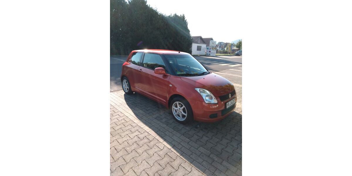Suzuki Swift 153.000 km 6.500 &euro; Felsberg 34587