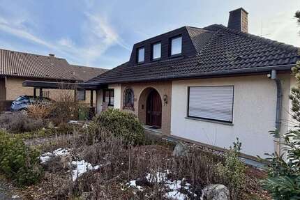 Haus Schauenburg / Elgershausen Elgershausen - 7 Zimmer, 220 m&sup2;, 435.000&euro; | Angebot:25360474