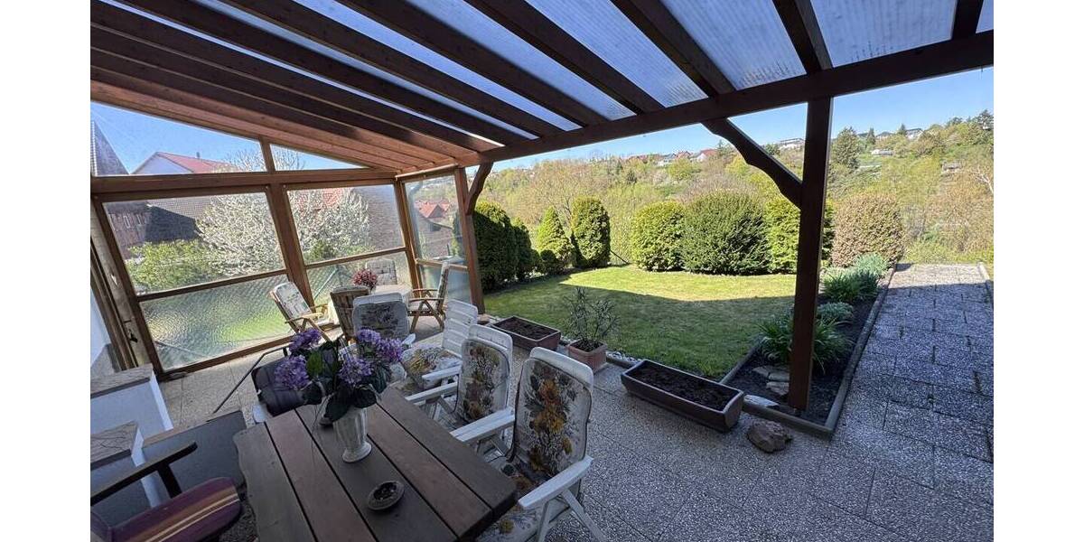Einfamilienhaus Wolfhagen - 9 Zimmer, 210 m&sup2;, 159.000&euro; | Angebot:26657540
