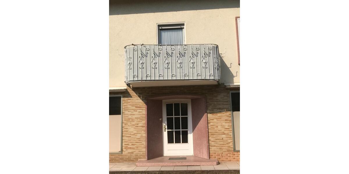 Einfamilienhaus Hessisch Lichtenau - 7 Zimmer, 165 m&sup2;, 149.000&euro; | Angebot:26987636