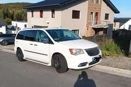 Chrysler Grand Voyager 130.000 km 15.555 &euro; Hofgeismar 34369