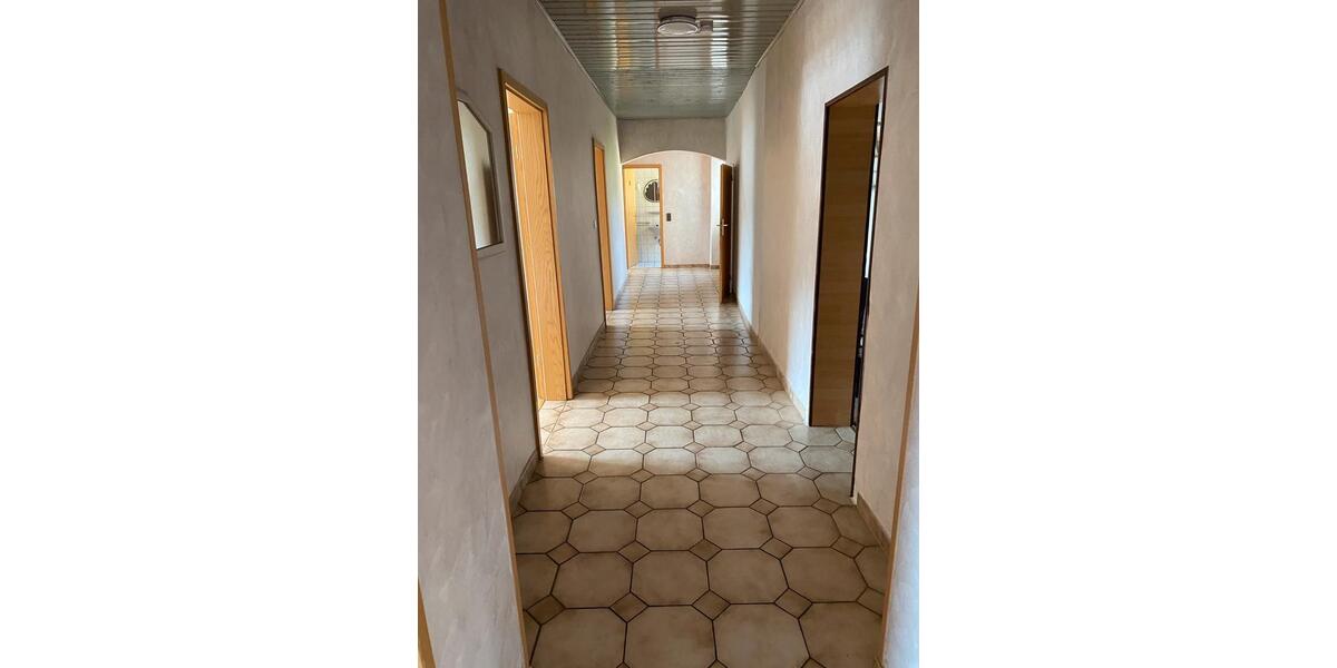 Mehrfamilienhaus, Wohnhaus Liebenau - 11 Zimmer, 270 m&sup2;, 260.000&euro; | Angebot:24494200