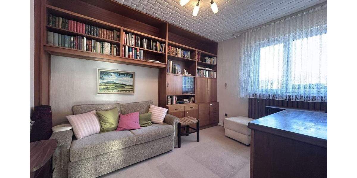 Gepflegte Doppelhaushälfte mit großem Grundstück und Garten in ruhiger Wohnlage von Vellmar! 4 zimmer