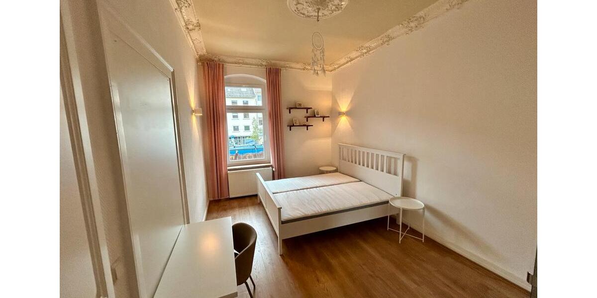 Stilvolle möblierte Altbauwohnung - auf Zeit 4 zimmer