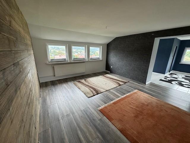 Dachgeschoßwohnung Staufenberg - 4 Zimmer, 115 m&sup2;, 690&euro; | Angebot:26205662