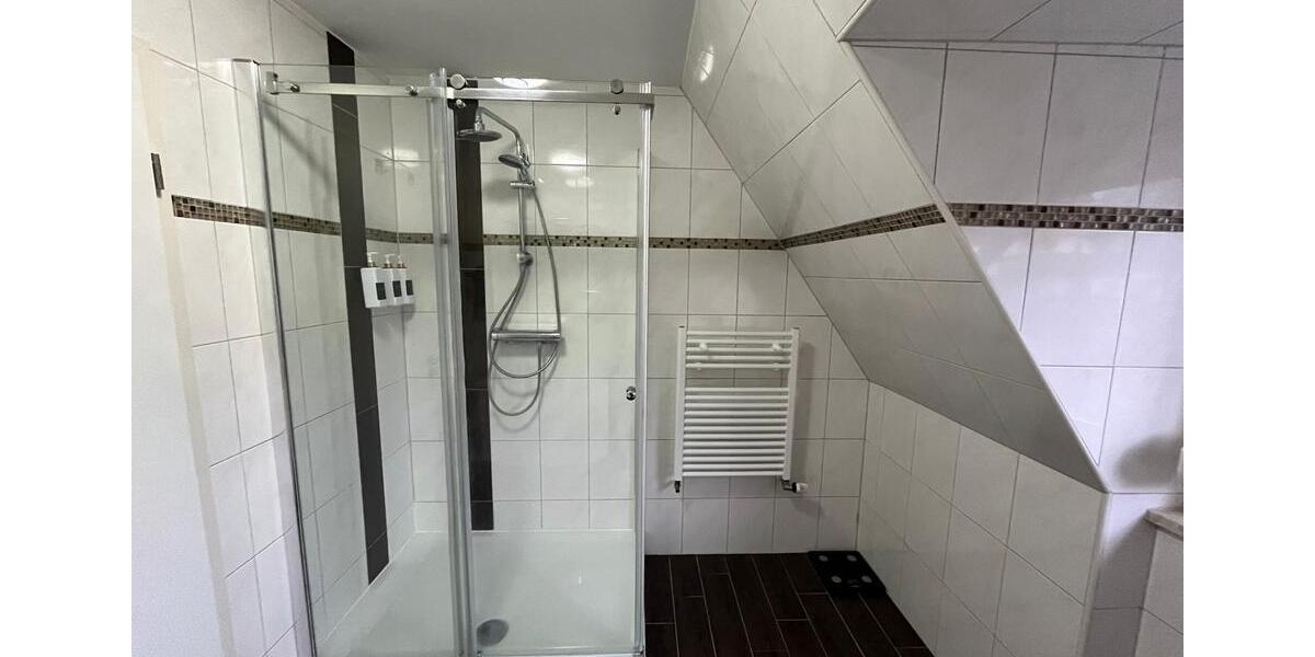 Etagenwohnung Kassel Niederzwehren - 4 Zimmer, 110 m&sup2;, 1.590&euro; | Angebot:24832070