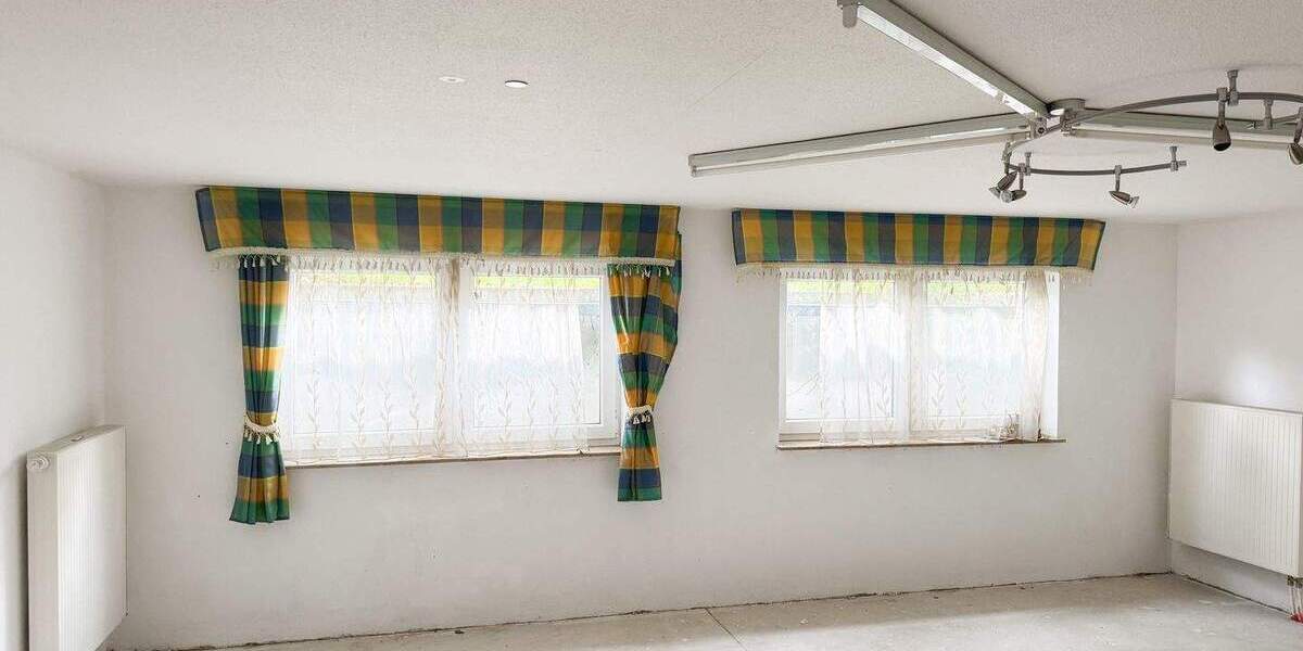 Mehrfamilienhaus, Wohnhaus Kassel Nordshausen - 8 Zimmer, 205 m&sup2;, 570.000&euro; | Angebot:26016032