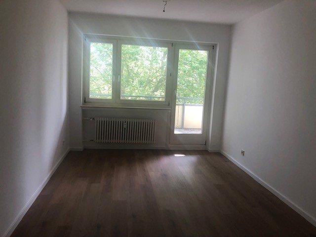 Etagenwohnung Kassel Fasanenhof - 3 Zimmer, 118 m&sup2;, 1.123&euro; | Angebot:26122690