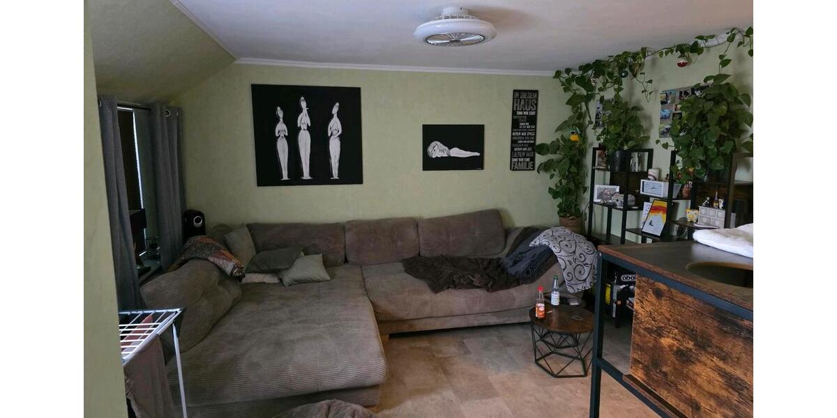 Dachgeschoßwohnung Niedenstein - 3 Zimmer, 68 m&sup2;, 675&euro; | Angebot:26454165
