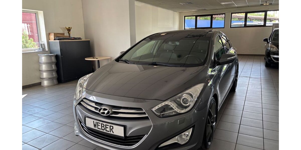 Hyundai i40 211.322 km 7.499 &euro; Hessisch Lichtenau 37235