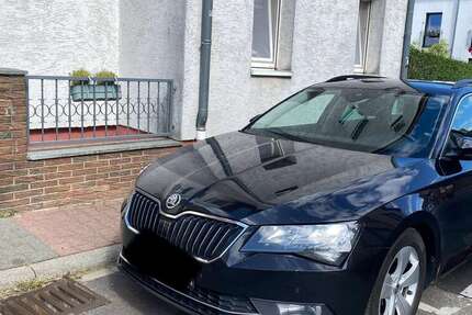Skoda Superb 267.000 km 9.800 &euro; Melsungen 34212