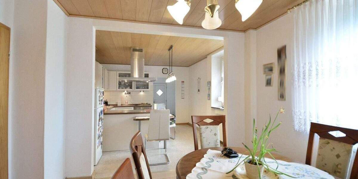 Doppelhaushälfte Kassel / Bettenhausen Bettenhausen - 5 Zimmer, 127 m&sup2;, 250.000&euro; | Angebot:25399888