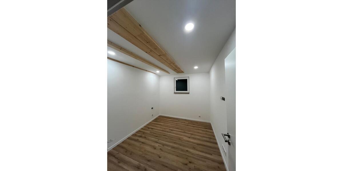 Kernsanierte 3-Zimmer-1. OG-Wohnung in Ahnatal-Weimar - KFW70 3 zimmer