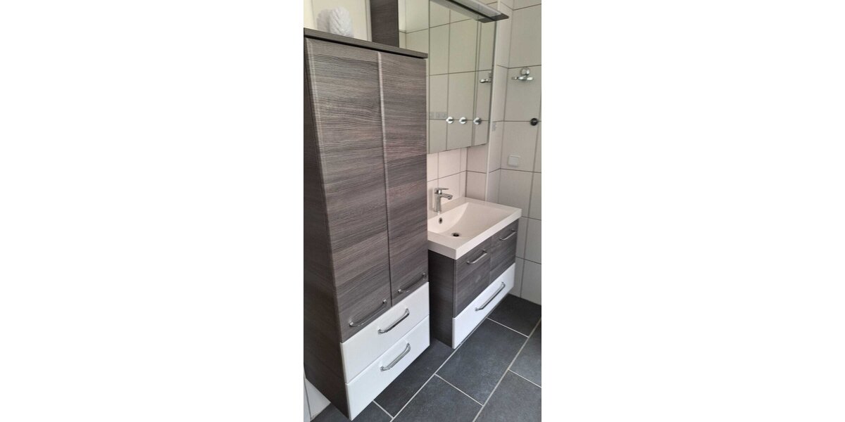 Fuldatal-OT, 2 Fam.Hs. 8 zimmer