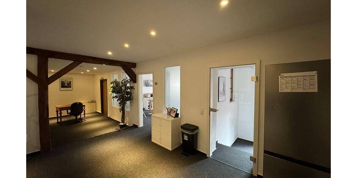 Gewerbeobjekt Fritzlar - 7 Zimmer, 150 m&sup2;, 1.400&euro; | Angebot:24112763