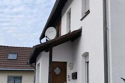 Haus Felsberg - 11 Zimmer, 320 m&sup2;, 248.000&euro; | Angebot:26125361