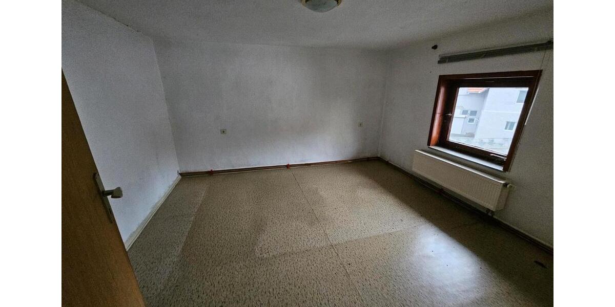 Einfamilienhaus Liebenau - 12 Zimmer, 178 m&sup2;, 58.000&euro; | Angebot:25104560