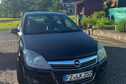 Opel Astra 124.800 km 5.500 &euro; Körle 34327