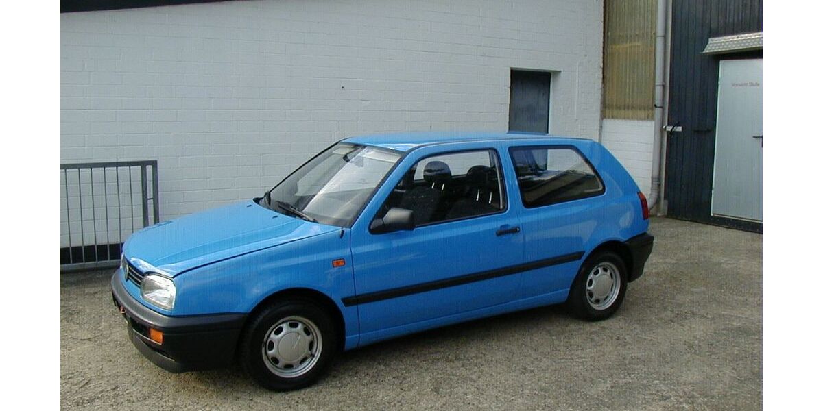VW Golf 20.000 km 5.500 &euro; Körle 34327
