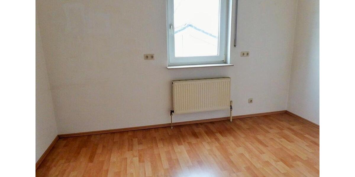 Etagenwohnung Kassel Bettenhausen - 3 Zimmer, 92 m&sup2;, 875&euro; | Angebot:26099753