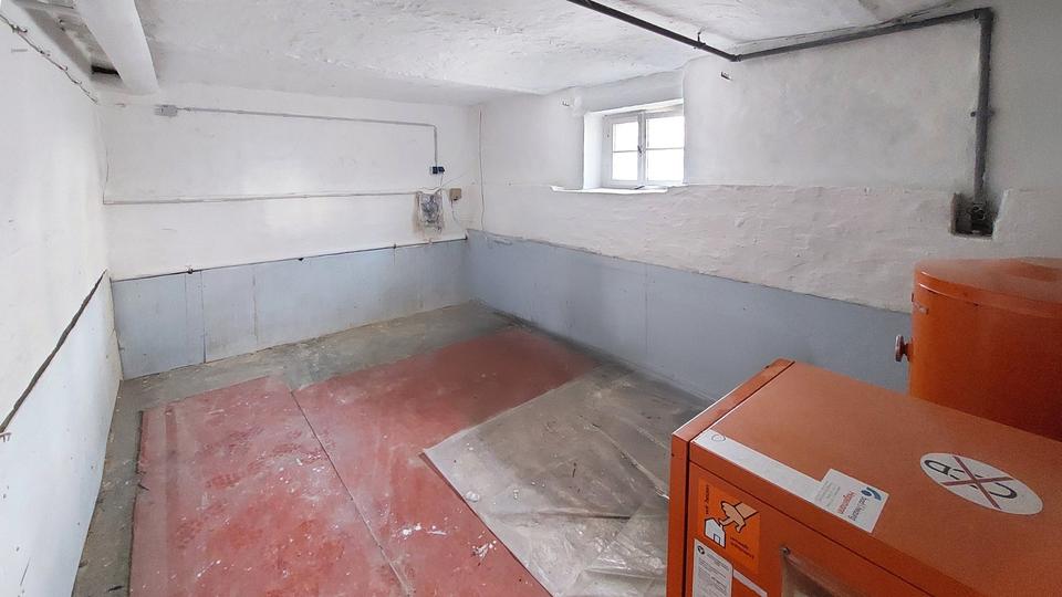 Mehrfamilienhaus, Wohnhaus Kassel Südstadt - 2 Zimmer, 148 m&sup2;, 379.000&euro; | Angebot:26057627