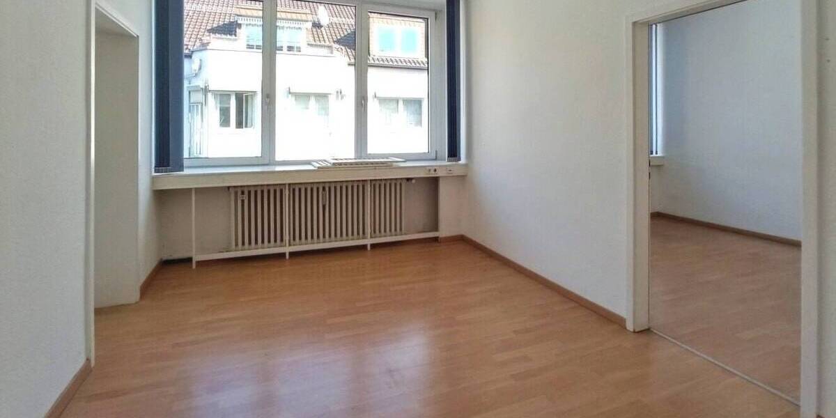 Gewerbeobjekt Kassel Mitte - 7 Zimmer, 1.570&euro; | Angebot:25996556