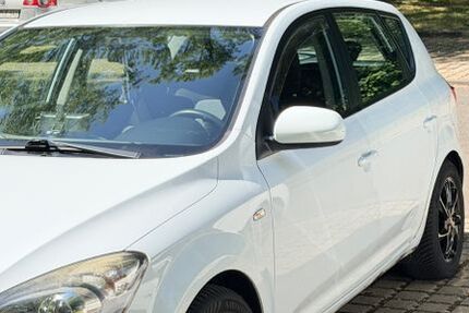 Kia ceed / Ceed 165.000 km 3.500 &euro; Kassel 34132
