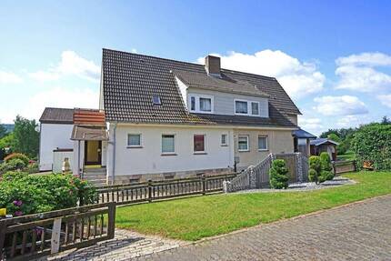 ZWEI DOPPELHAUSHÄLFTEN SUCHEN EINEN NEUEN EIGENTÜMER | OBERKAUFUNGEN 7 zimmer