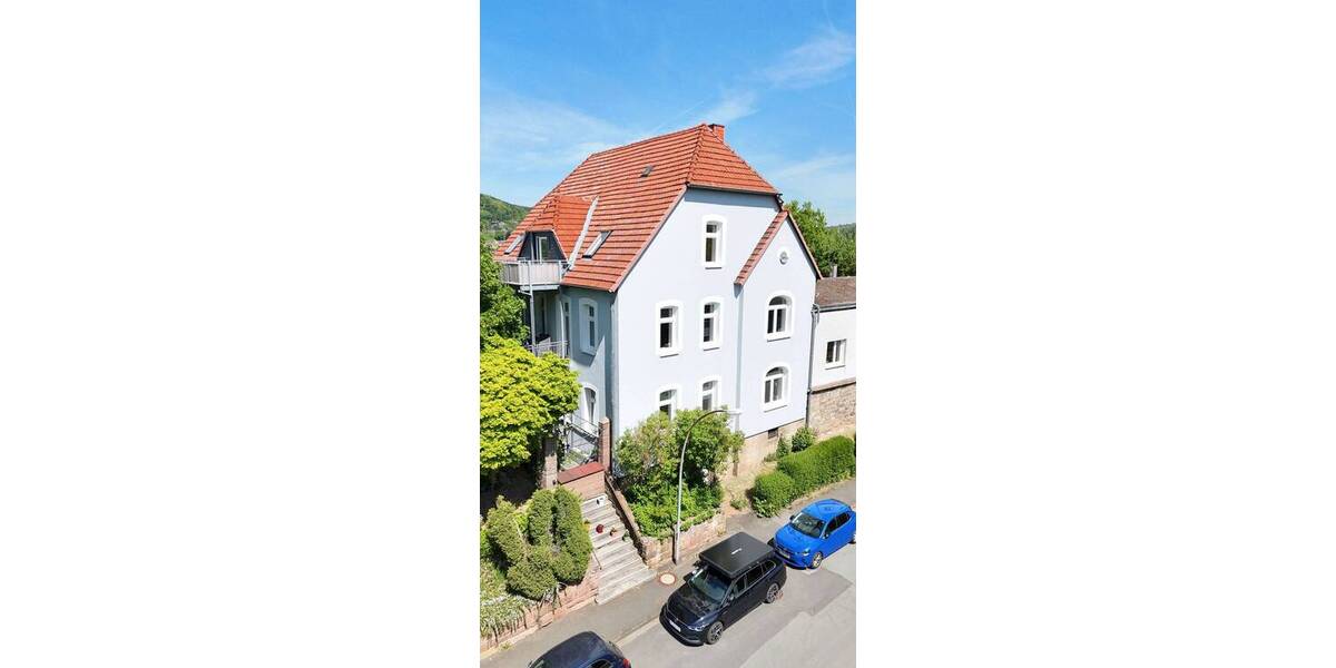 Tolle renovierte 5 Zimmer Dachgeschosswohnung inkl. Einbauküche, historisches saniertes Gebäude, 4 Parteien 5 zimmer