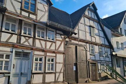 Haus Calden - 12 Zimmer, 200 m&sup2;, 130.000&euro; | Angebot:25283622