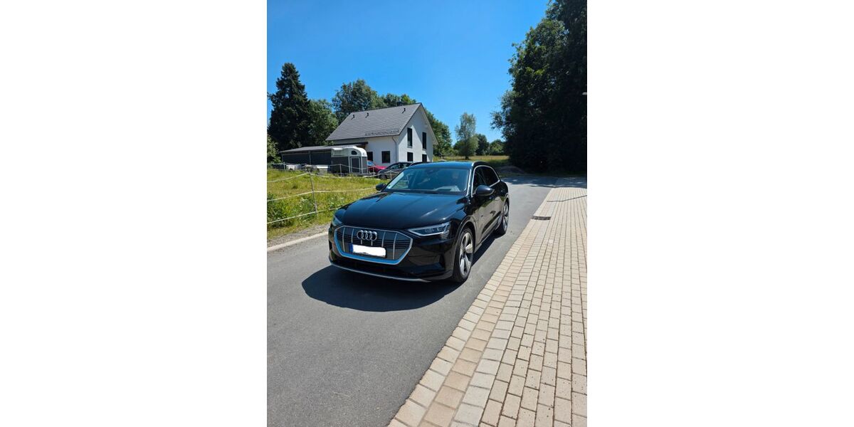 Audi e-tron 114.478 km 29.000 &euro; Immenhausen 34376